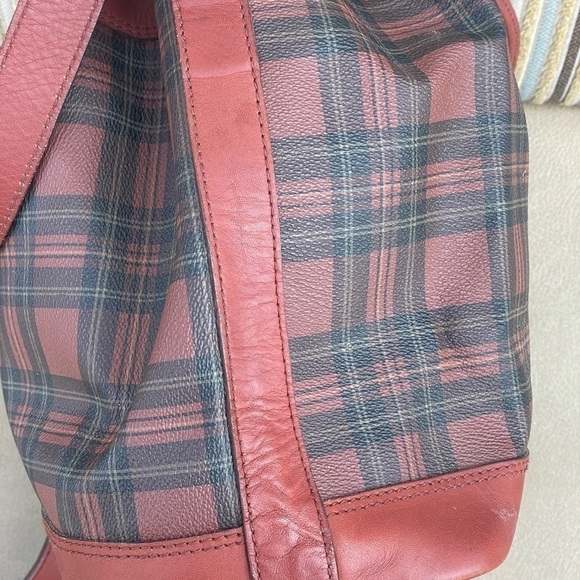 Bucket Bag in good condition - Picture 3 of 14